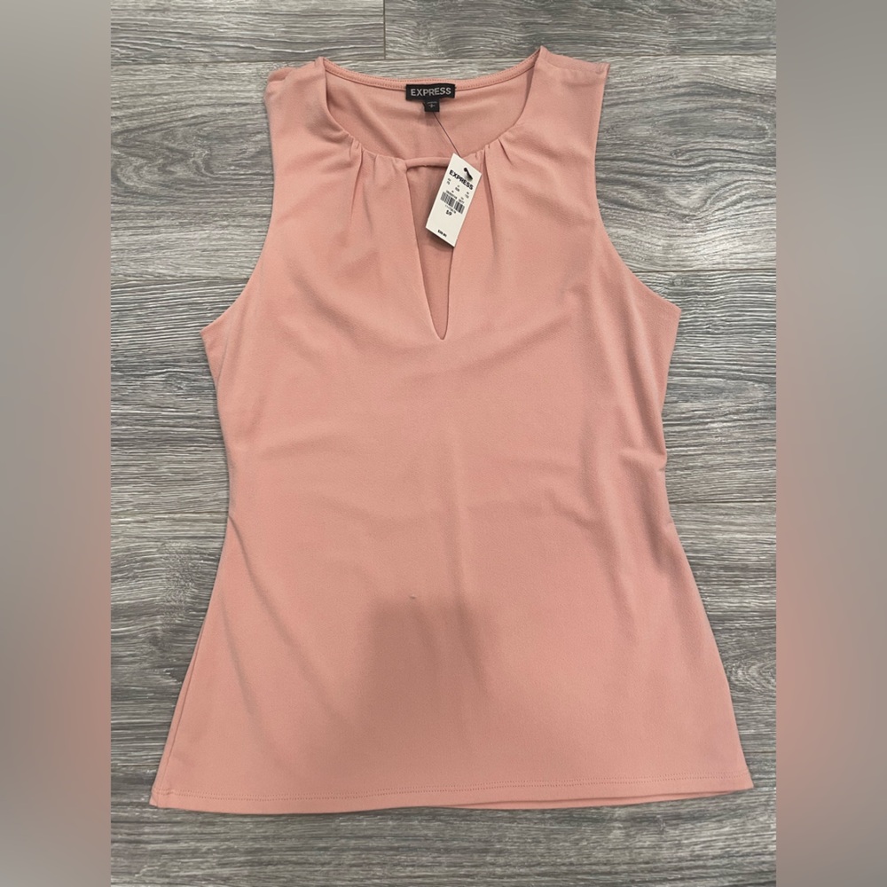 Express keyhole sleeveless blouse